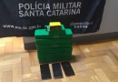 Polícia Militar prende dois homens por tráfico de drogas