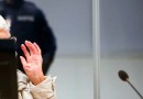 Mulher de 97 anos é condenada por assassinato de mais de dez mil pessoas em campo nazista
