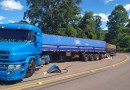 Colisão entre dois caminhões interdita SC-161 em Romelândia