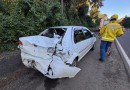 Engavetamento entre carreta e dois carros deixa uma pessoa ferida na BR-163