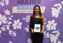Marizete  Marsango  recebe prêmio Mulher de Negócios 2023.
