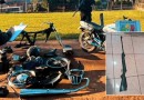 Mandado por perturbação do sossego termina com apreensão de motos e rifle