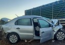 Carro na contramão provoca colisão frontal na PR-281; duas pessoas ficaram feridas