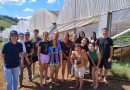 Acadêmicos de contábeis da UNETRI visitam propriedades rurais
