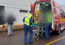 Trabalhador sofre queda de quase oito metros de altura durante troca de telhado