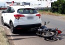 Motociclista fica ferido em colisão traseira na Willy Barth