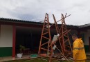 Fortes ventos e enxurrada causam estragos
