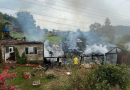 Incêndio de grandes proporções destrói residência unifamiliar no interior