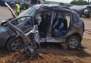 Motorista de 69 anos morre após colisão entre carro e caminhão