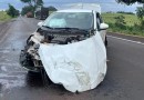 Acidente na PR-182 entre Ampére e Francisco Beltrão envolve Fiat/Cronos e duas carretas