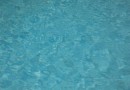 Criança de 2 anos sofre afogamento em piscina