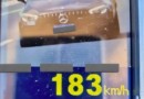 Carro de luxo é flagrado a 183 km/h em SC