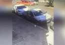 Veja o momento de colisão envolvendo dois veículos no centro