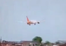 Avião cai na Índia com 242 passageiros após decolar para Londres