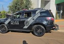 Terceiro poste é derrubado por contrabandistas durante fuga de carreta