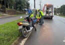 Mulher fica ferida após queda de motoneta na Avenida Willy Barth