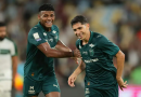 Savarino brilha com três gols, Fluminense goleia o Coritiba e assume a terceira posição