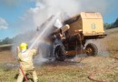 Colheitadeira pega fogo durante trabalho no interior do município