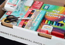 Estudantes da rede estadual receberão kits personalizados de material escolar até o início do ano letivo de 2026
