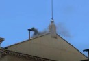 Vaticano tem fumaça preta após nova votação do conclave