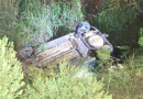 Tragédia na SC-477: passageiro morre após carro sair da pista e capotar