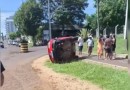 Homem morre após automóvel que conduzia capotar