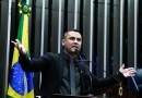 Senador anuncia projeto para isentar Imposto de Renda de quem recebe até R$ 5 mil