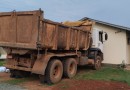 Trabalhador morre prensado por caçamba de caminhão