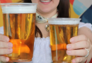 Oktoberfest 2025 terá copos de 700 ml para chope