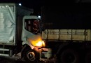 Colisão entre caminhões é registrada na BR-282