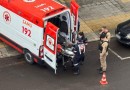 Homem em situação de rua cai de escada e resiste em ser atendido