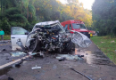 Motorista morre em batida frontal entre carro e carreta na BR-153