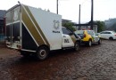 Mulher é encontrada morta dentro de casa