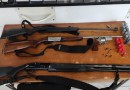 Polícia apreende armas, munições e cocaína em residência no Oeste