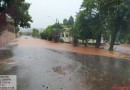 Chuva intensa e queda de granizo causam transtornos em municípios do Oeste