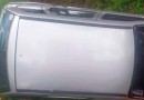Veículo tomba no trevo de acesso a PR 180