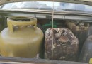 PM apreende veículo com 300 litros de gasolina e três botijões de gás trazidos da Argentina