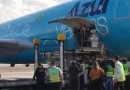 Doadas pelos EUA, novas doses de vacina da Johnson chegam ao Brasil
