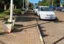 Calçada em frente à Escola Luiz Savoldi é readequada para melhorar trânsito