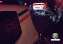 Condutor abandona carro após capotamento
