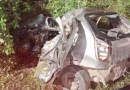Colisão frontal entre carro e caminhão deixa um homem morto na BR 476