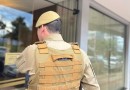 Homem é assaltado e agredido no centro; criminosos fugiram de moto