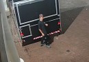 Polícia Civil divulga imagem de suspeito de furtar food truck no centro