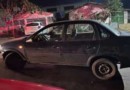Motorista embriagado é preso após bater em carros estacionados