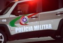Homem embriagado causa danos e faz ameaças em lanchonete