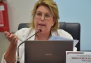 Vereadora que denunciou suposta saudação nazista voltará ao cargo, decide o TJ