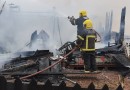 Incêndio destrói casa de família; moradores pedem ajuda com doações