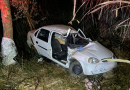 Saída de pista deixa duas pessoas gravemente feridas na Linha São José