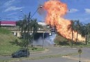 Caminhões com produtos inflamáveis ​​explodem após colisão frontal