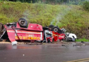 Colisão entre viatura dos bombeiros e carro deixa cinco mortos no RS